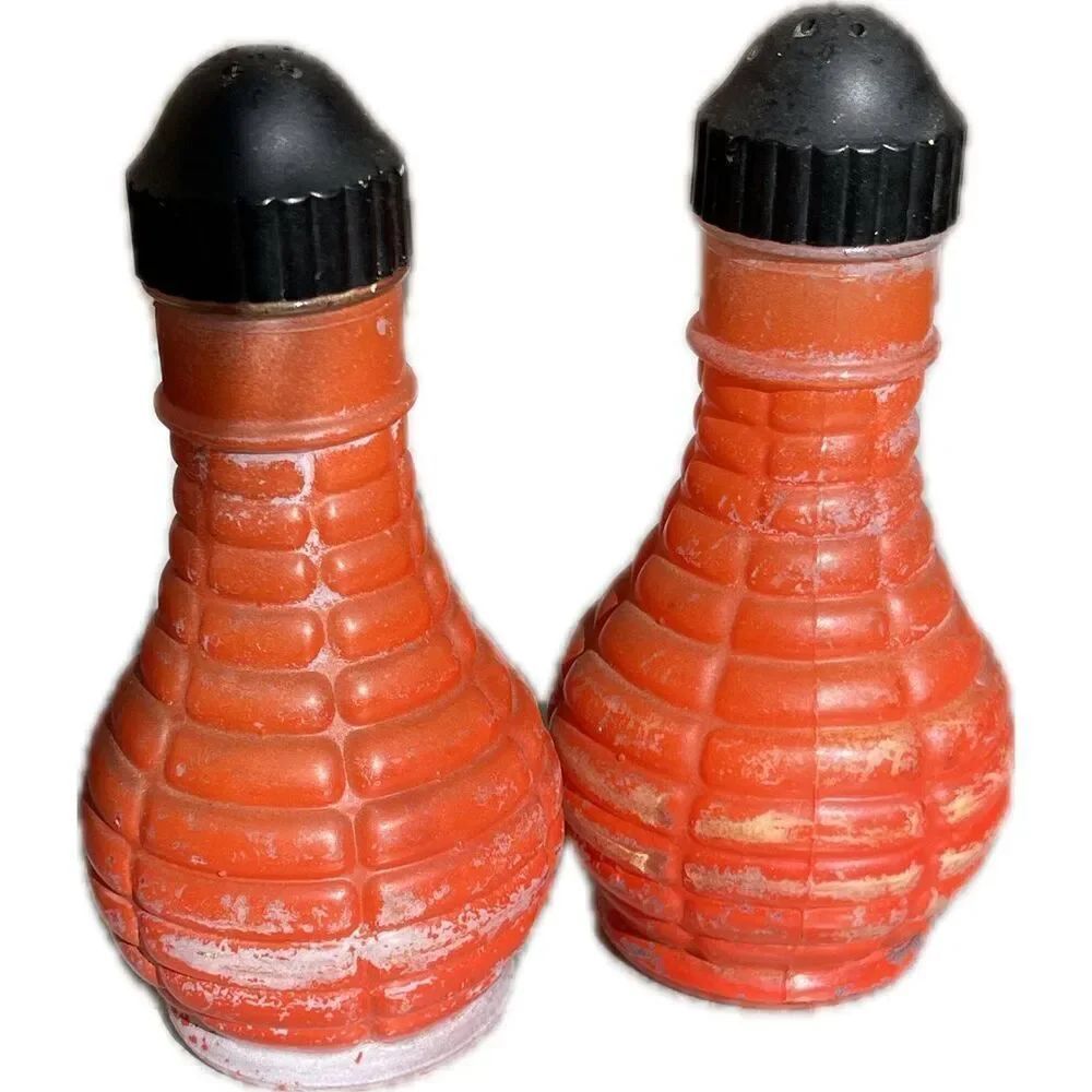 ANCHOR HOCKING Fired on Salt & Pepper Shakers Orange 1940s